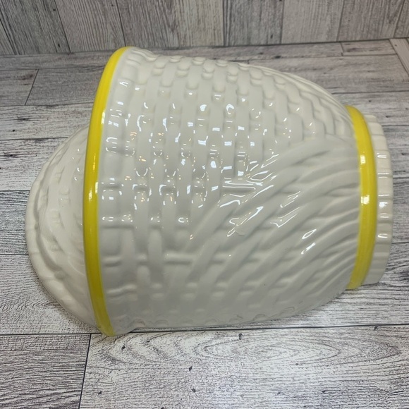 Vintage Haeger Pottery Wall Pocket Vase - Picture 5 of 11